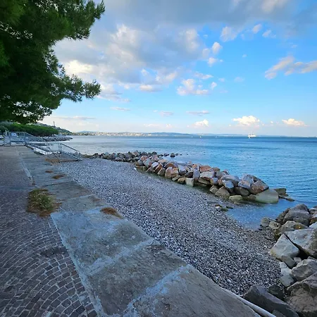 Small Miramare Sogno Sul Mare 아파트