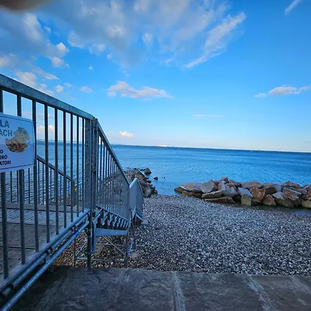 Small Miramare Sogno Sul Mare Apartamento *